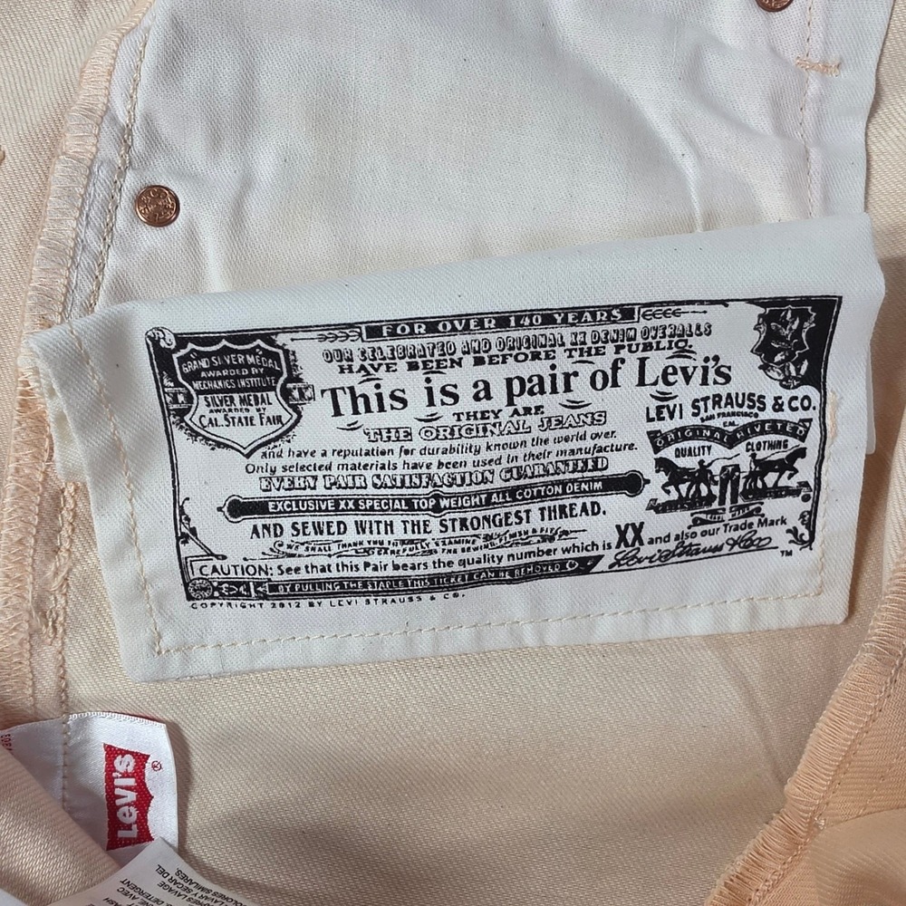 Levi's 501 Original Fit Jeans Mens 38x32 Peach NWOT Button Fly Straight Leg - Picture 5 of 9